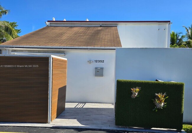 Building Photo - 12352 SW 18th Terrace