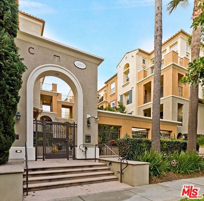 Building Photo - 12975 Agustin Pl