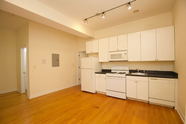 Foto del edificio - 4715 N Sheridan Rd
