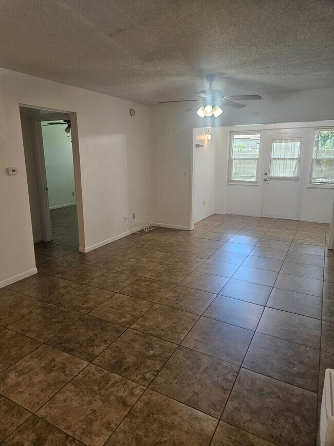 Building Photo - Charming 1-Bedroom 1-Bath Condo in 55+ Com...