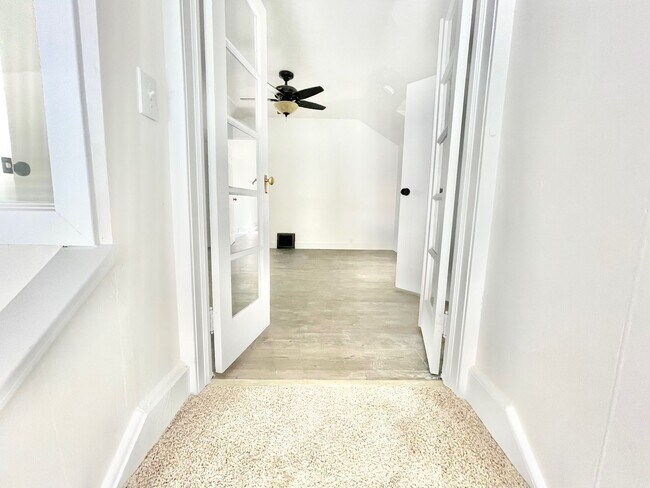 Foto del edificio - Gorgeous Remodeled 2 Bed, 1 Bath on South Hill!