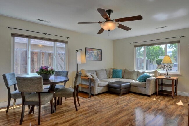 Foto del edificio - Excellent 4 Bed Home!