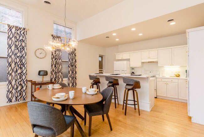 Foto del edificio - 617 E Liberty St