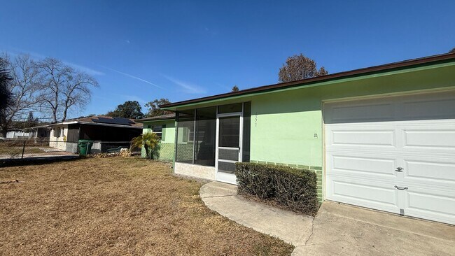 Foto del edificio - Charming 3-Bedroom Home in Quiet Winter Springs Neighborhood