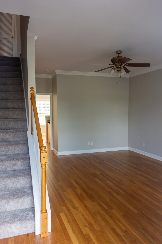 Foto del edificio - 2271 Dewey Dr