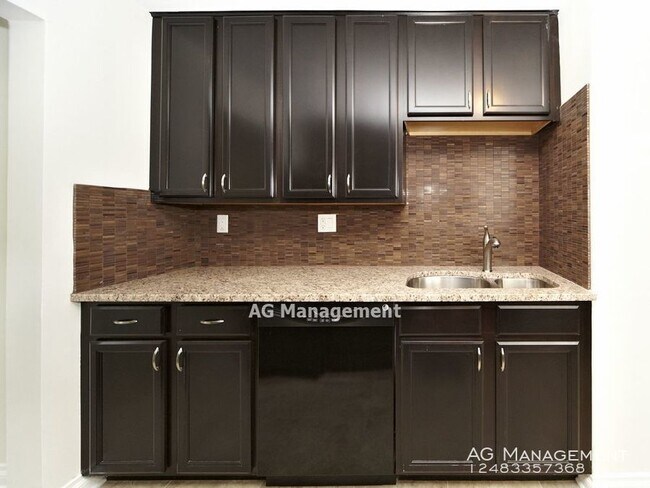 Foto del edificio - 27692 Dartmouth St