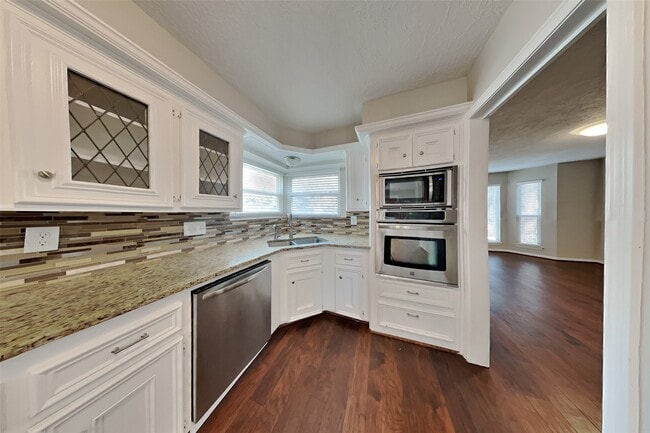 Building Photo - 12927 Lemur Ln