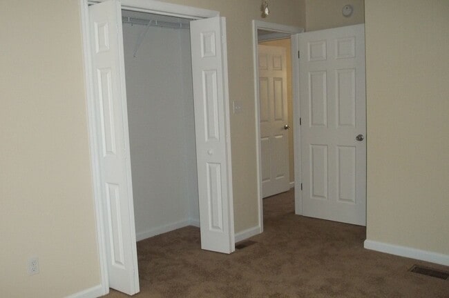 Photo - 2438 Ramblewood Ct Apartment