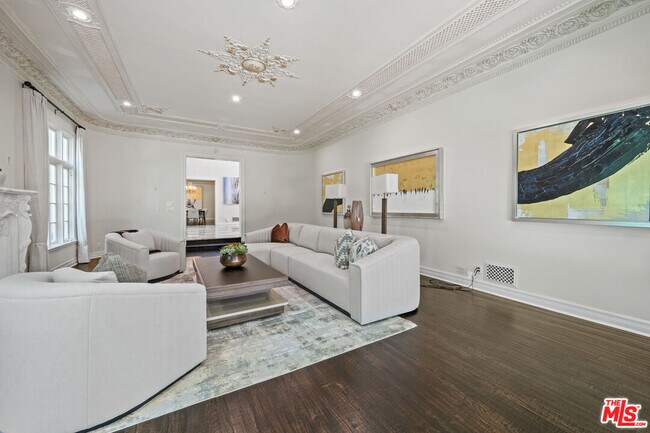 Foto del edificio - 1055 Shadow Hill Way