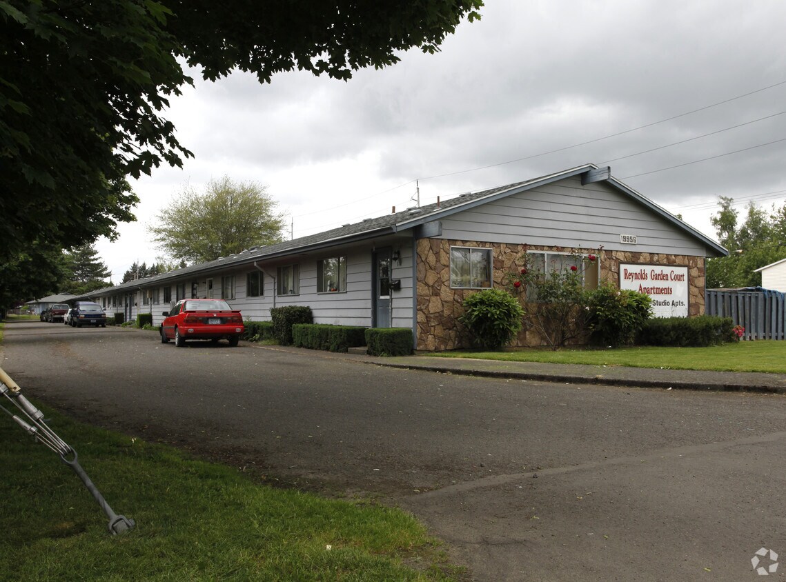 Foto principal - Reynolds Garden Court Apartments