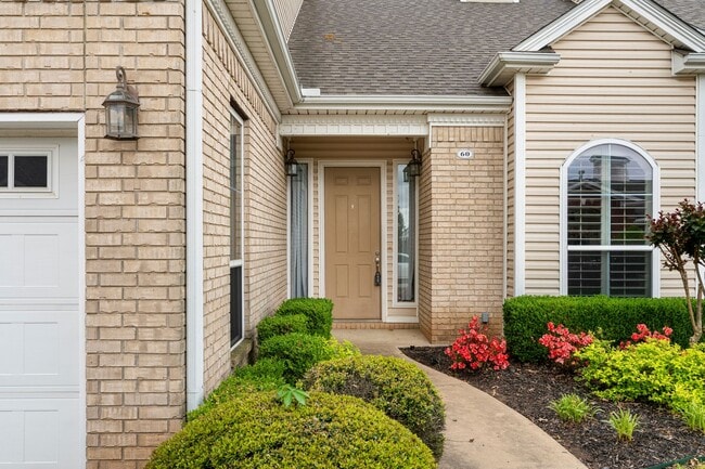 Building Photo - 60 Jeffrey Way