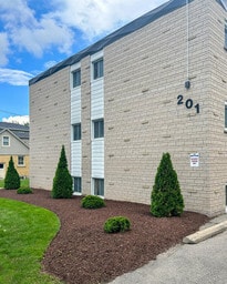 Photo du bâtiment - Erb Court Apartments