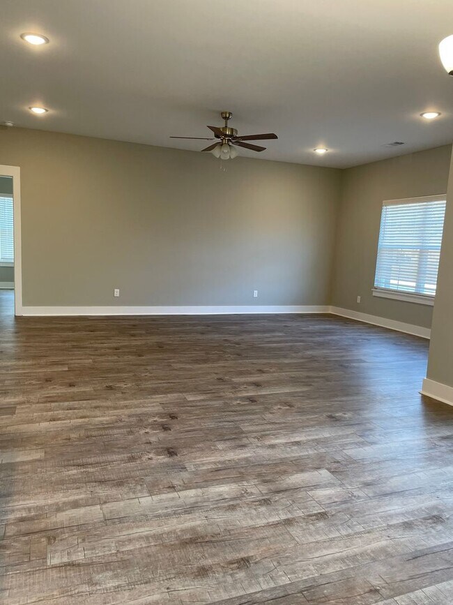 Foto del edificio - 3 Bedroom, 2 Bath Home in Valley View