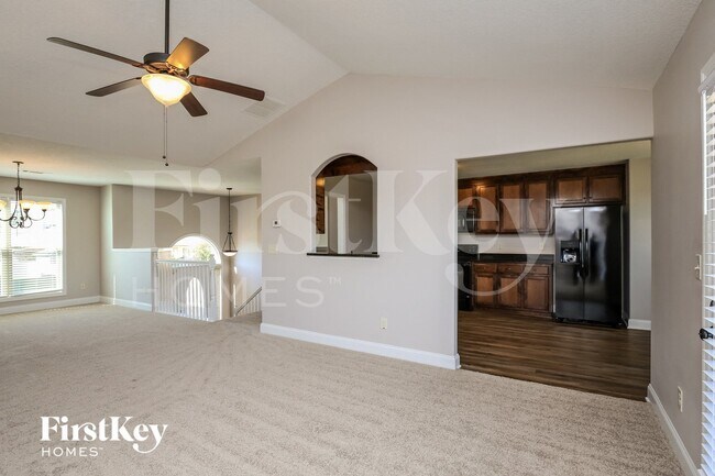 Foto del edificio - 1666 Dillard Way