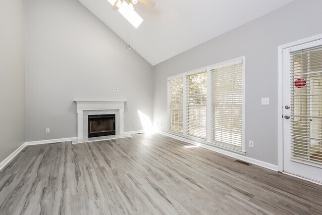 Foto del edificio - 314 Marsh Creek Dr