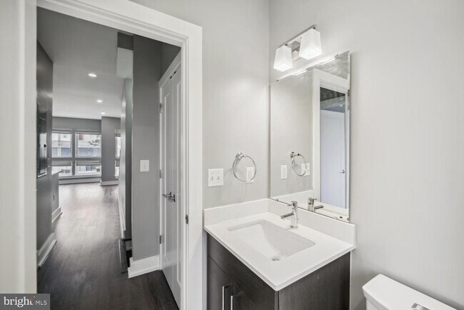 Foto del edificio - 2724 12th St NE