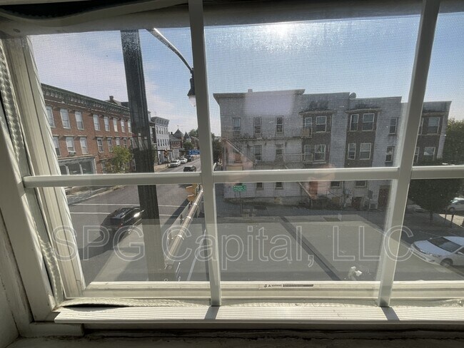 Foto del edificio - 2 E King St
