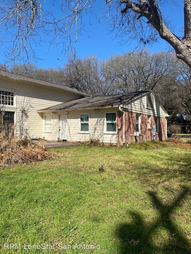 Primary Photo - 2 br, 2 bath House - 536 Arlington St Unit B,
