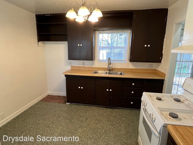 Building Photo - 2 br, 1 bath House - 2562 Norwood Ave