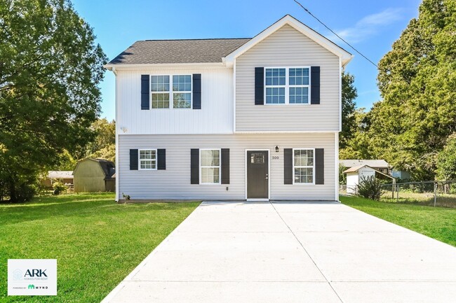 Building Photo - 7117 Plott Rd