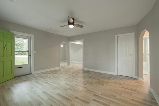 Building Photo - 4240 SADLER RD GLEN ALLEN, VA 23060