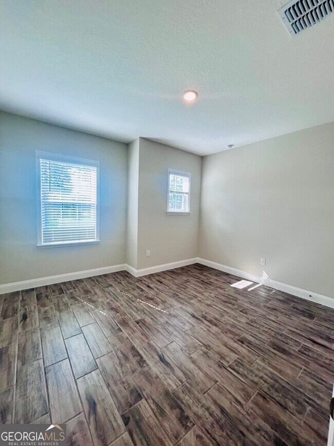Foto del edificio - 114 Brookshire Grn Ct