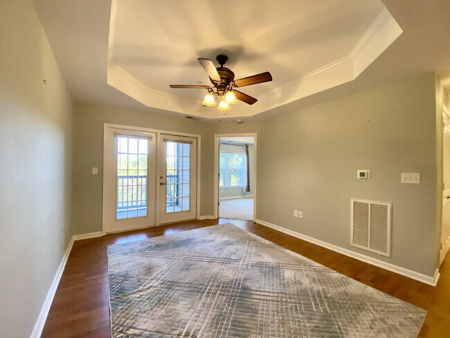 Foto del edificio - Two Bedroom Spacious Condo Near Everything Bluffton Has to Offer!