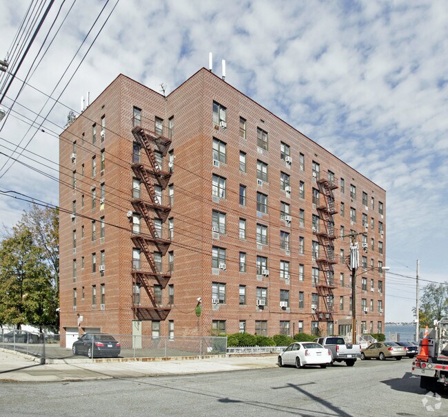 3255 Randall Ave, Bronx, NY 10465 Apartments Bronx, NY