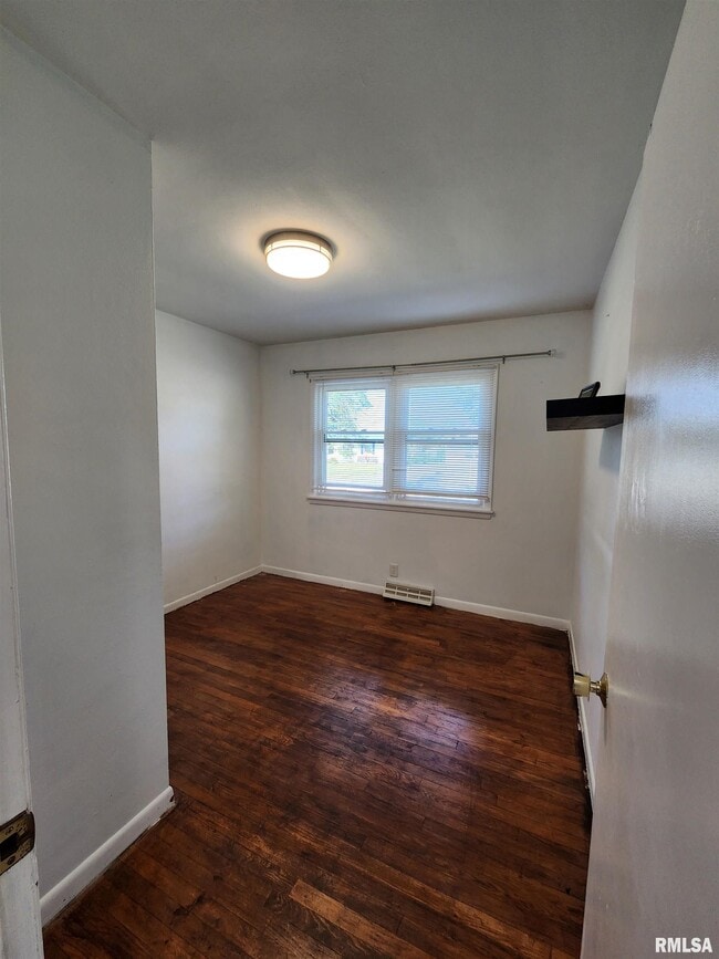 Foto del edificio - 3235 W 16th St