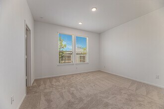 Building Photo - 235 Pine cavern dr
