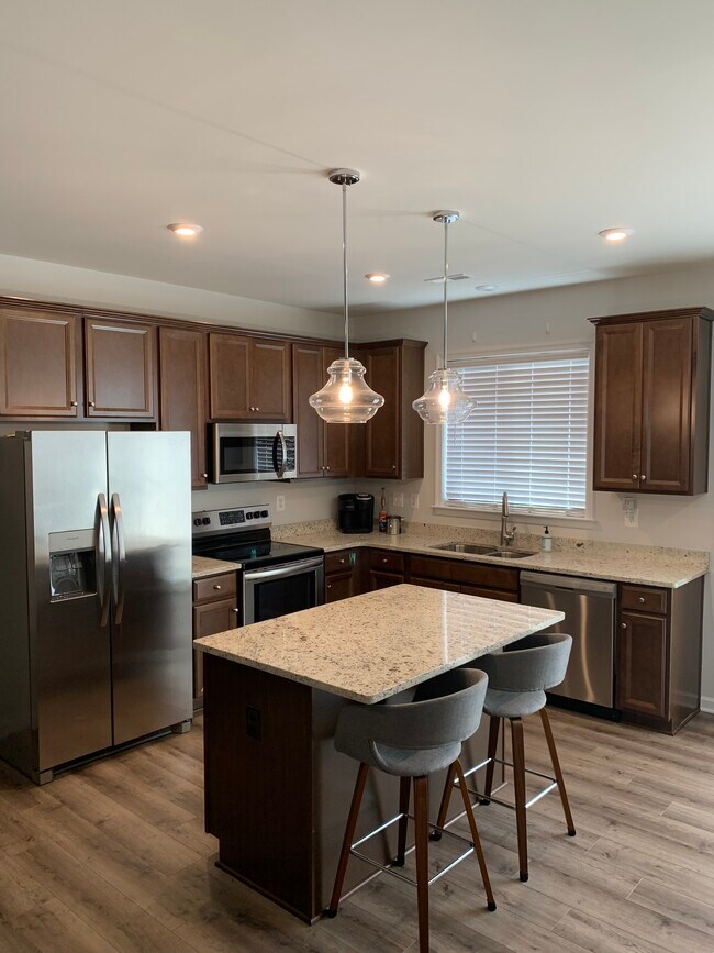 Foto del edificio - 9245 St. Charles Cir