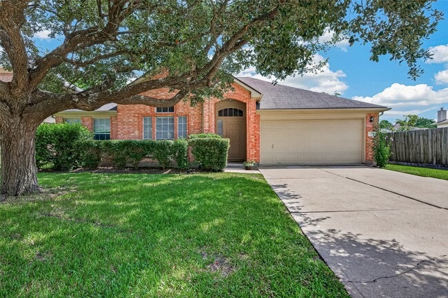 Building Photo - 17123 Pecan Acres Dr