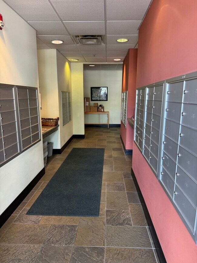 Foto del edificio - 9355 Irving Park Rd