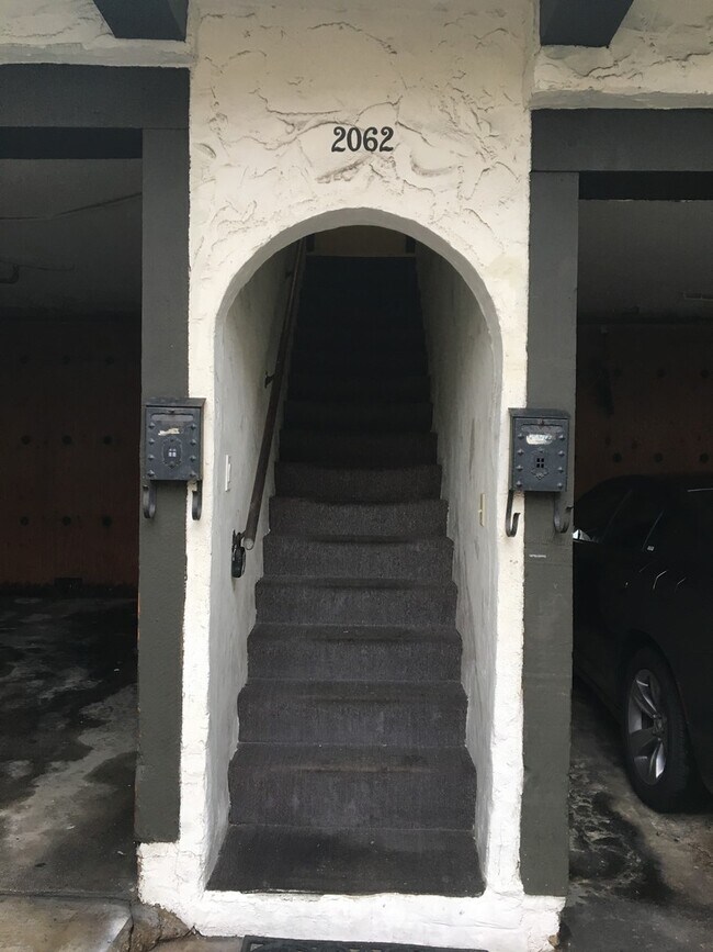Foto del edificio - 2062 Argyle Ave