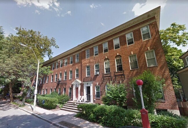 Building Photo - 120 University Rd