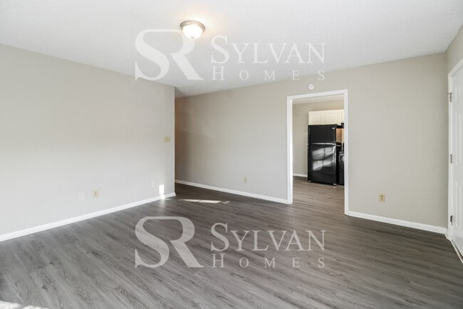 Building Photo - Cute 3BR 2BA Home