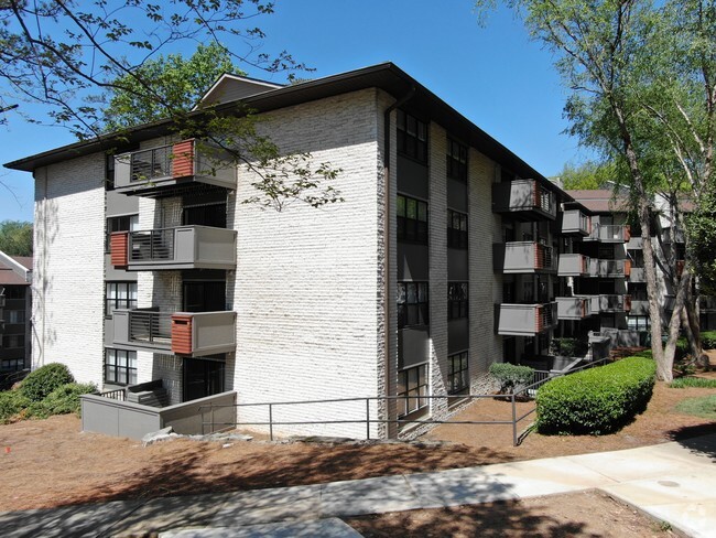 Exterior Building Shot - The Strand at Lenox