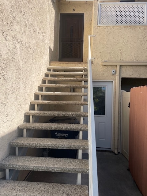Building Photo - 16522 Hillview Cir