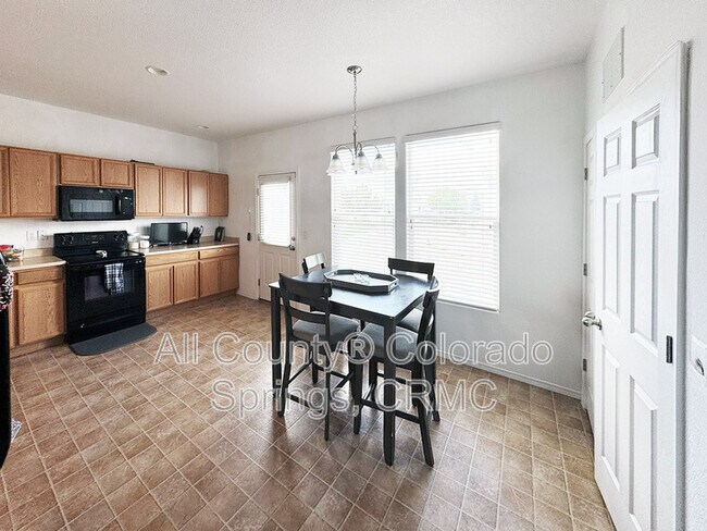 Foto del edificio - 7426 Countryside Grove