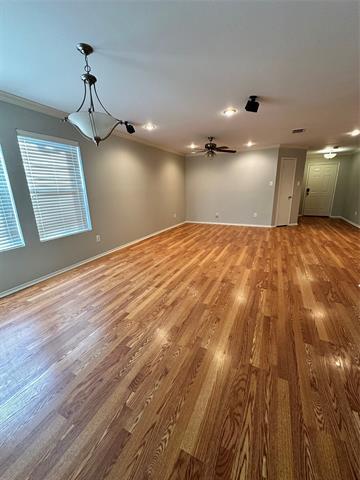 Foto del edificio - 8209 Winding Stream Ln