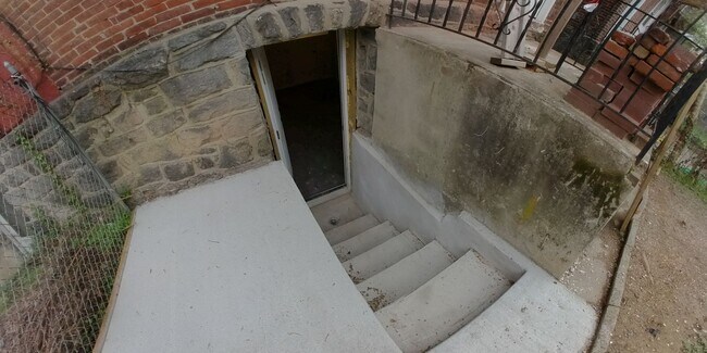 Foto del edificio - 4 Bedroom 3.5 Bath Home