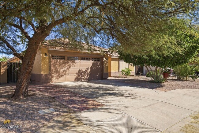 Building Photo - 11450 E Quicksilver Ave