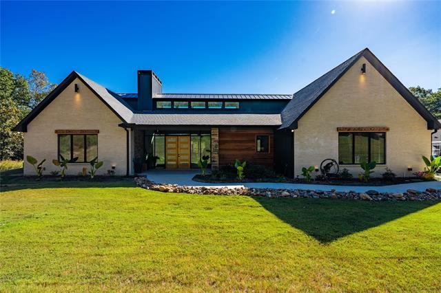 Primary Photo - 8701 Zebra Crossing