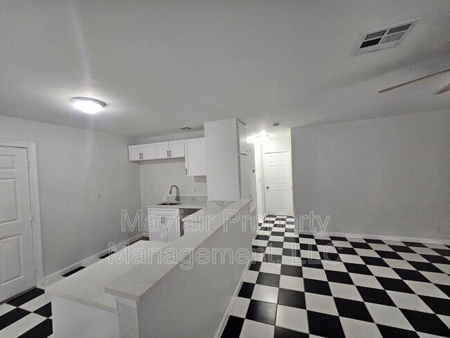 Foto del edificio - 1208 NW 7th Terrace