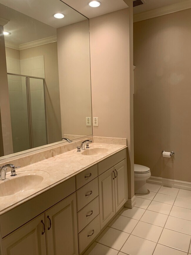 Foto del edificio - 620 Celebration Ave, unit 6104