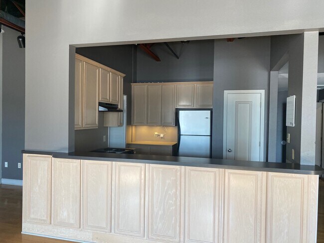 Foto del edificio - 319 N Mesquite St