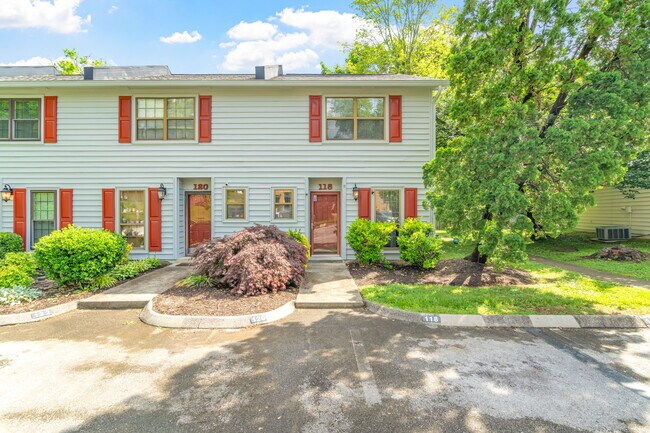 Foto del edificio - 118 Ladbrook Ln