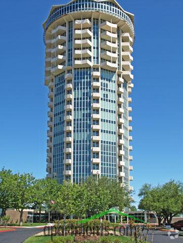 Primary Photo - Founders Tower