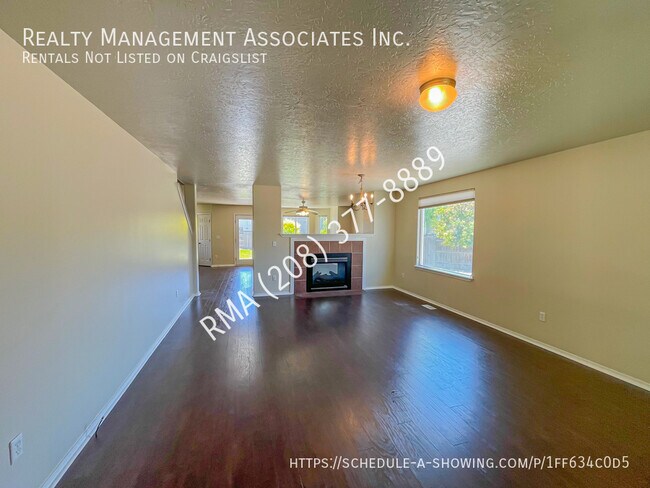 Foto del edificio - 5118 Lathrop Pl