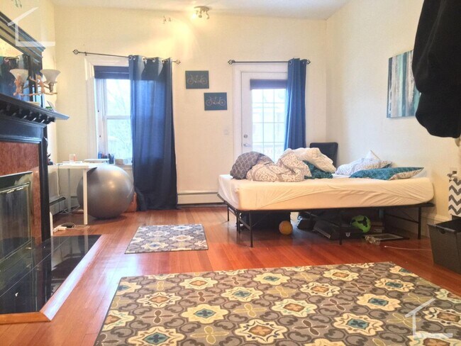 Foto del edificio - Promo:  Get $1,000 at closing!   SEE YT VI...